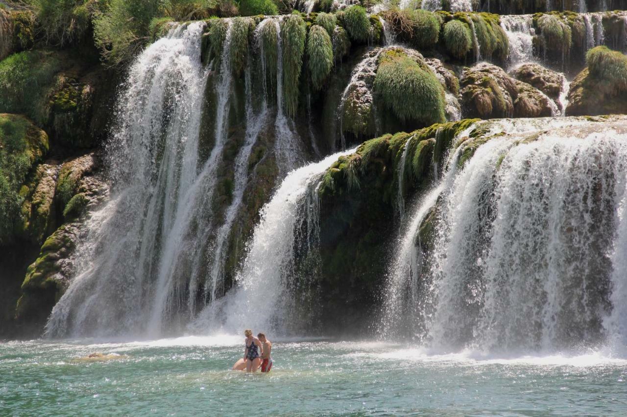 Apartmani Berno Starigrad Paklenica Exterior photo